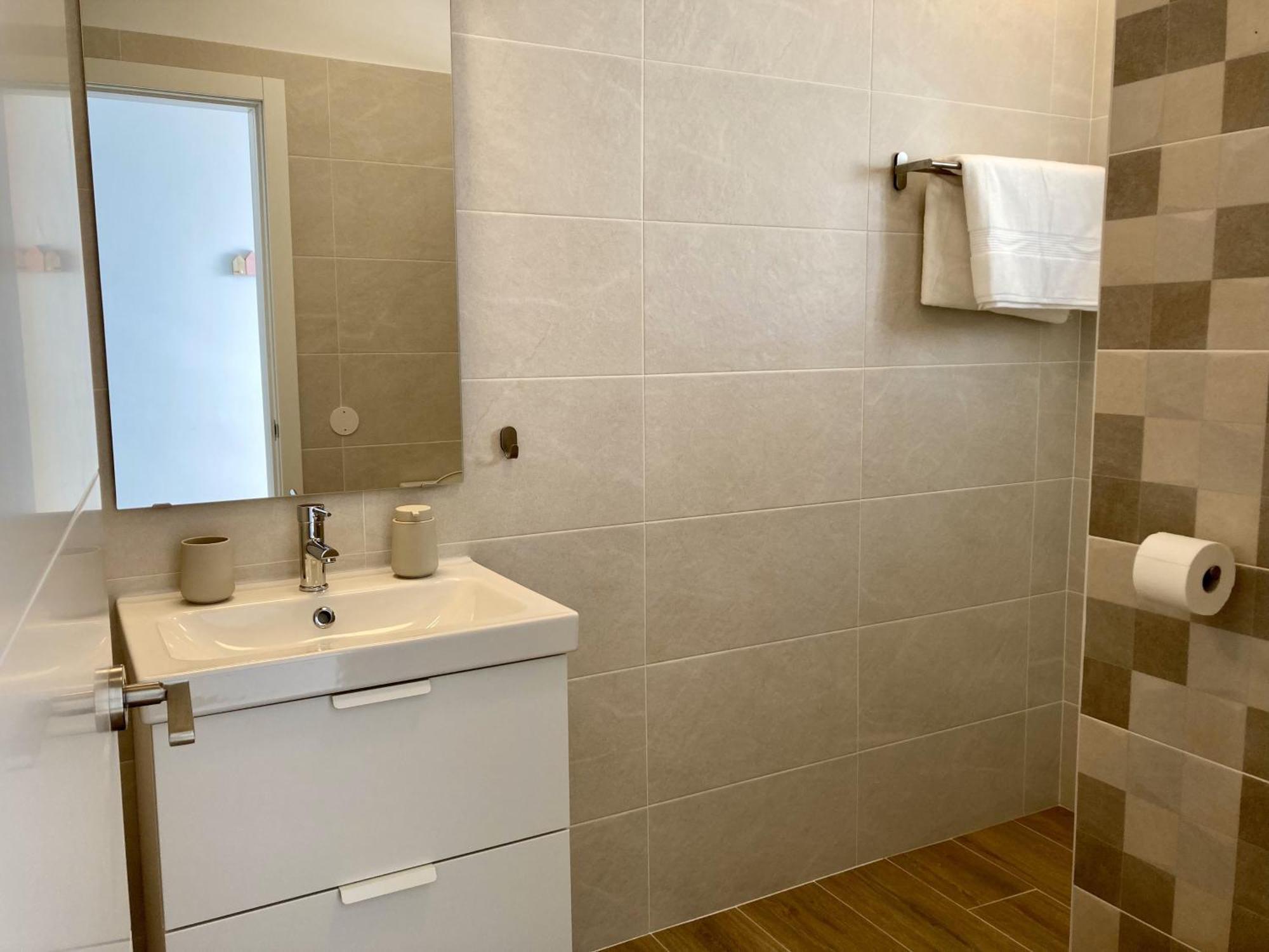 Costa Adeje - Modern Apartment With Terrace Views Of Ocean & Sunset Luaran gambar
