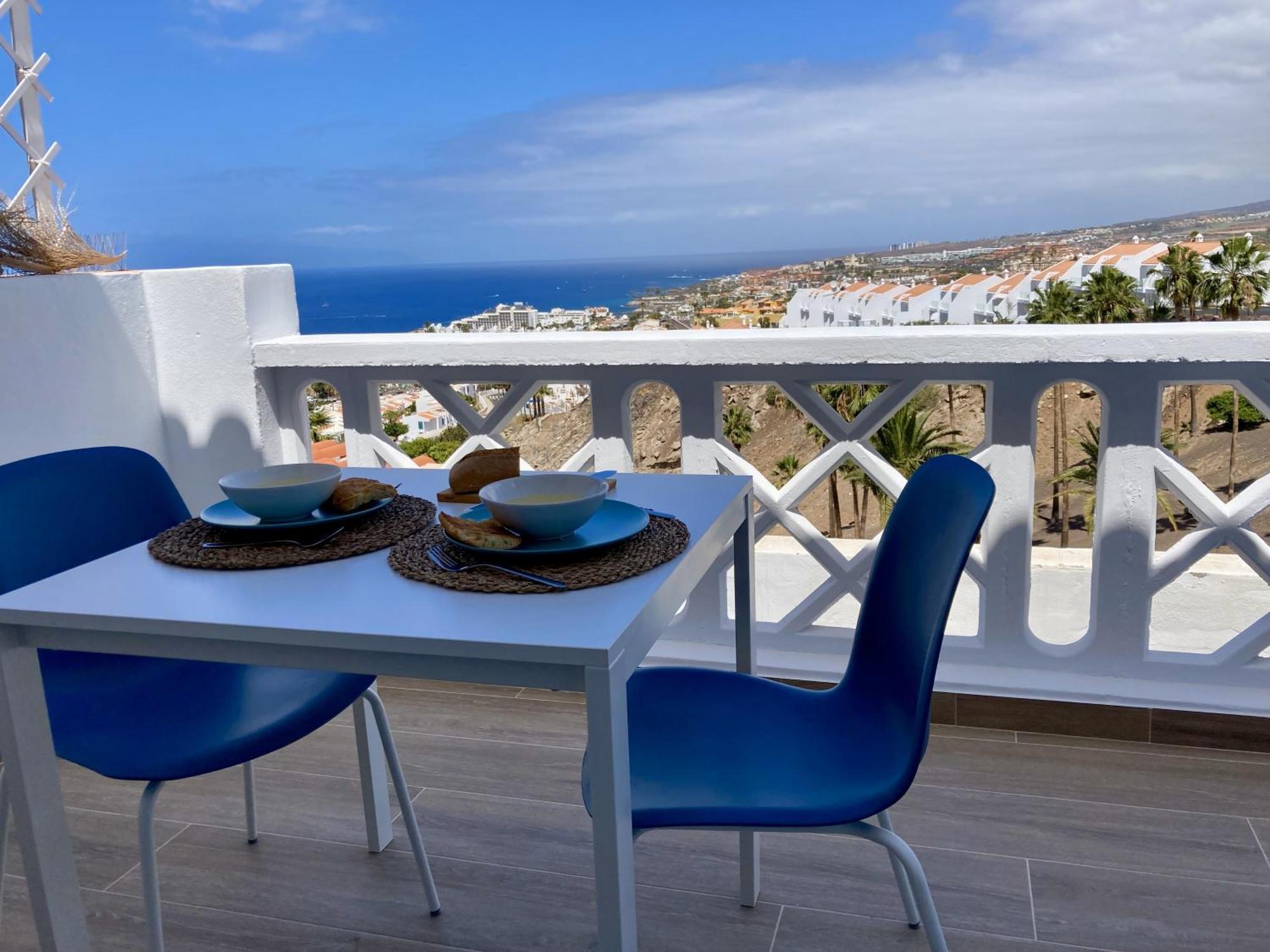 Costa Adeje - Modern Apartment With Terrace Views Of Ocean & Sunset Luaran gambar