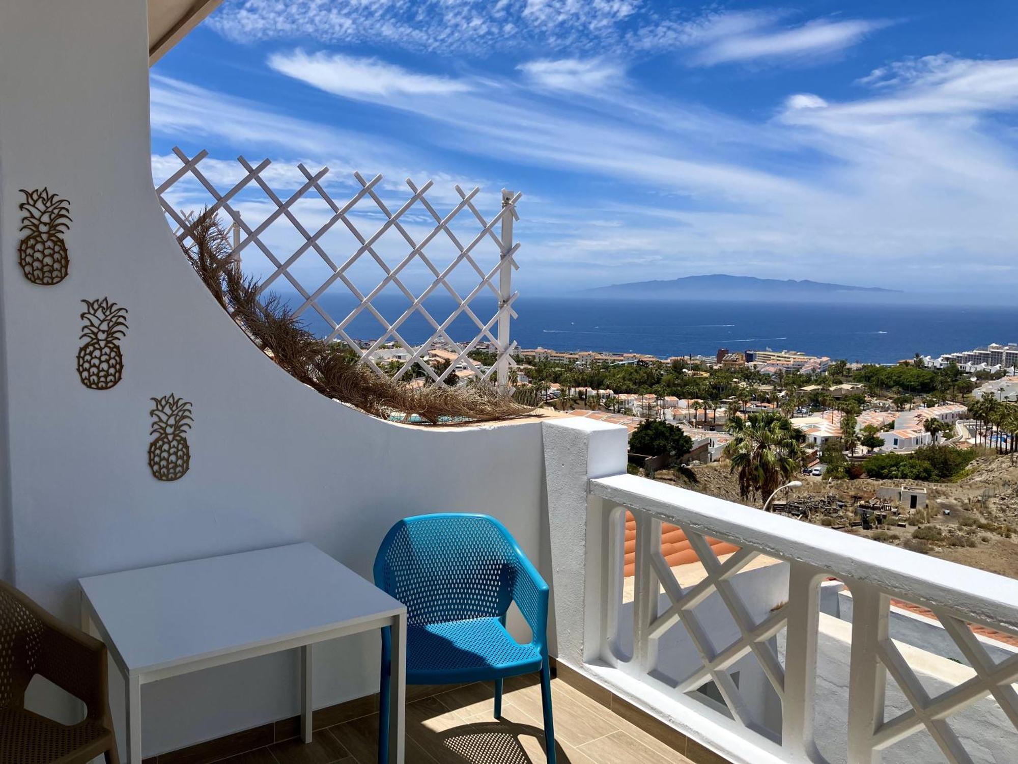 Costa Adeje - Modern Apartment With Terrace Views Of Ocean & Sunset Luaran gambar