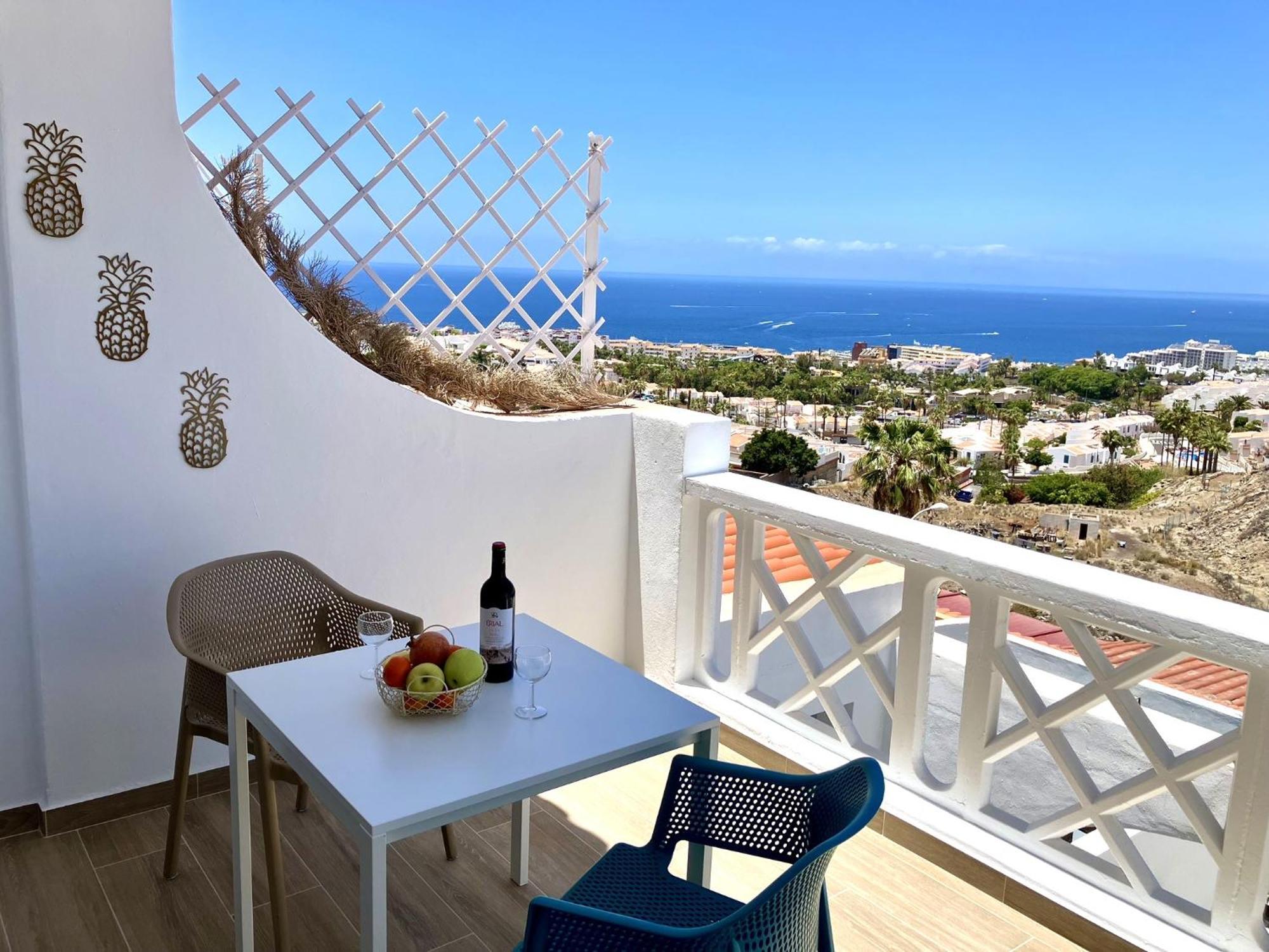 Costa Adeje - Modern Apartment With Terrace Views Of Ocean & Sunset Luaran gambar