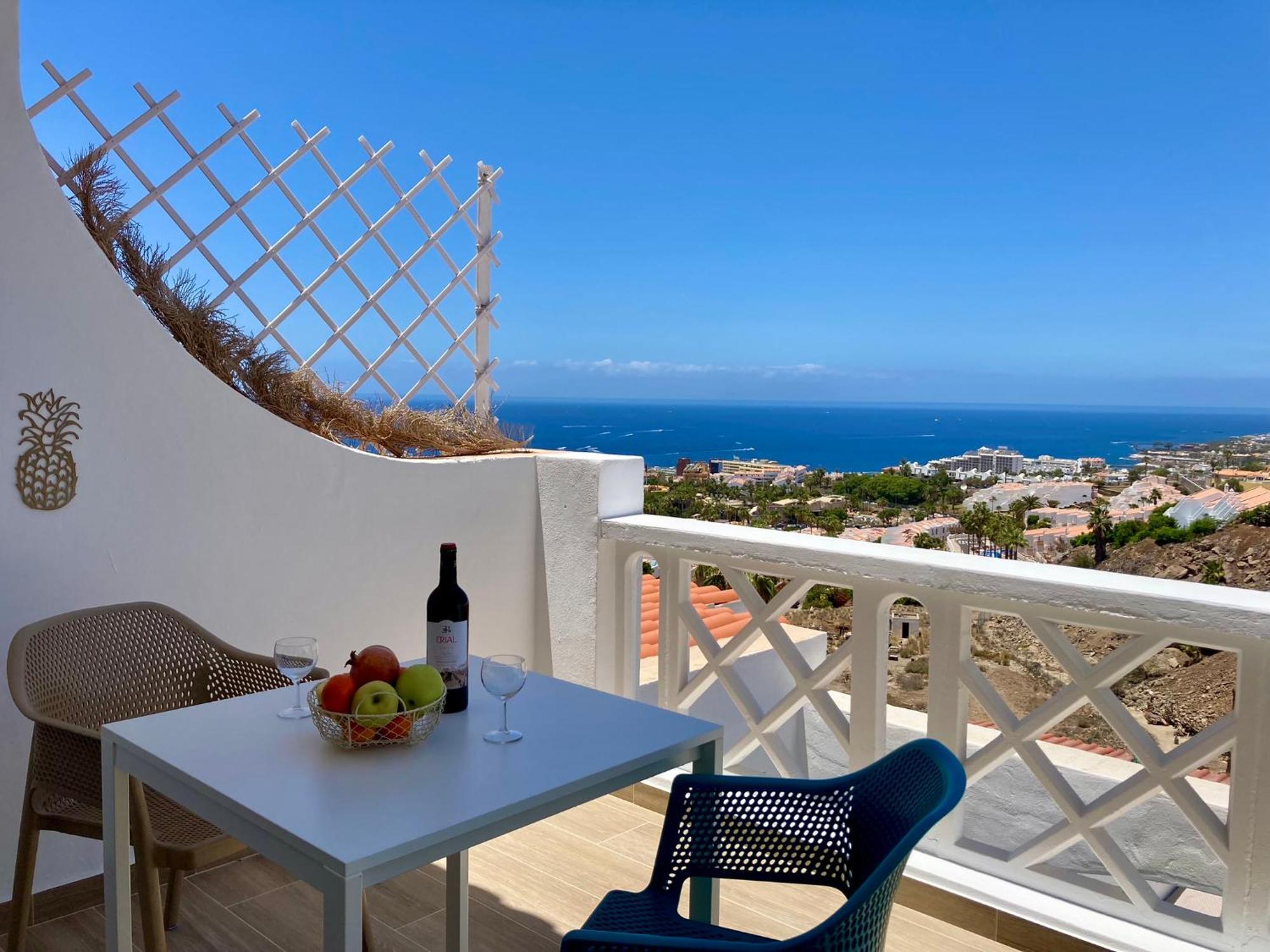 Costa Adeje - Modern Apartment With Terrace Views Of Ocean & Sunset Luaran gambar